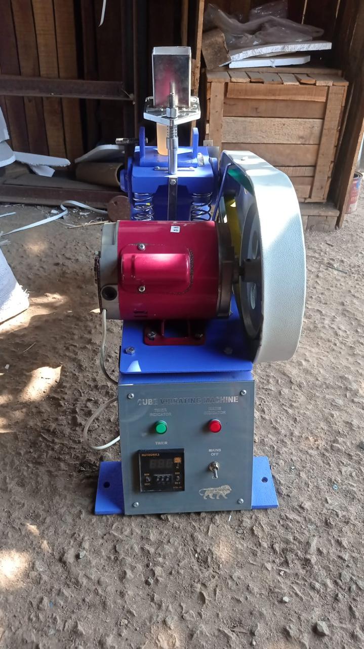 Cement Motor Vibrating Machine